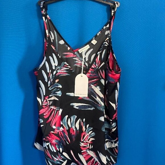 BRAND NEW ~ NWT ~ $38.00 VAN WINKLE & CO BRUSH STROKES TANK TOP SIZE M / MEDIUM - Picture 1 of 12